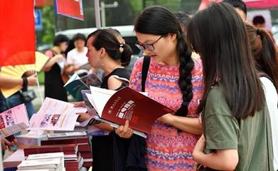 花錢買“內部信息”填報高考志愿靠譜嗎？