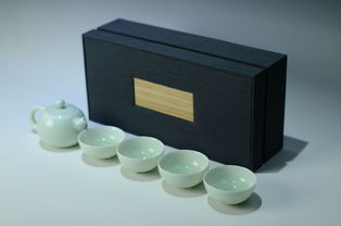 龍泉青瓷上海精品會(huì)館 以金屬為骨，續(xù)寫(xiě)千年瓷韻